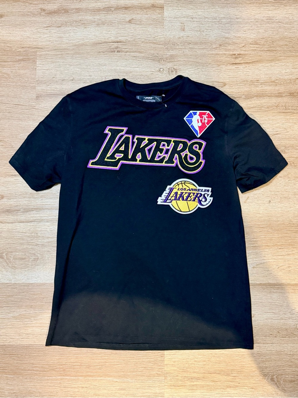 Pro Standard Los Angeles Lakers 17X Champions T-Shirt